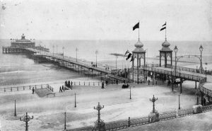 scheveningen-oude-houten-pier-1900