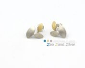 Oorstekers 'strakke blaadjes' - zilver en goud