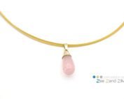 Hanger ‘roze druppel' - goud met rozenkwarts