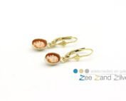 Oorbellen - goud met camee