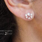 Oorsteker boeketje oor - zilver